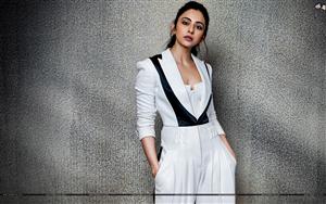 Rakul Preet Singh poses like a boss lady